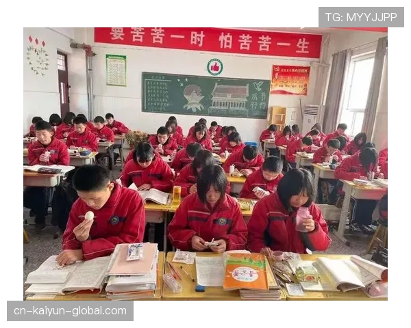 一分钟看懂篮球裁判手势判罚，球场规则不困惑